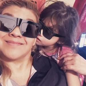 Meet your Posher, Adriss